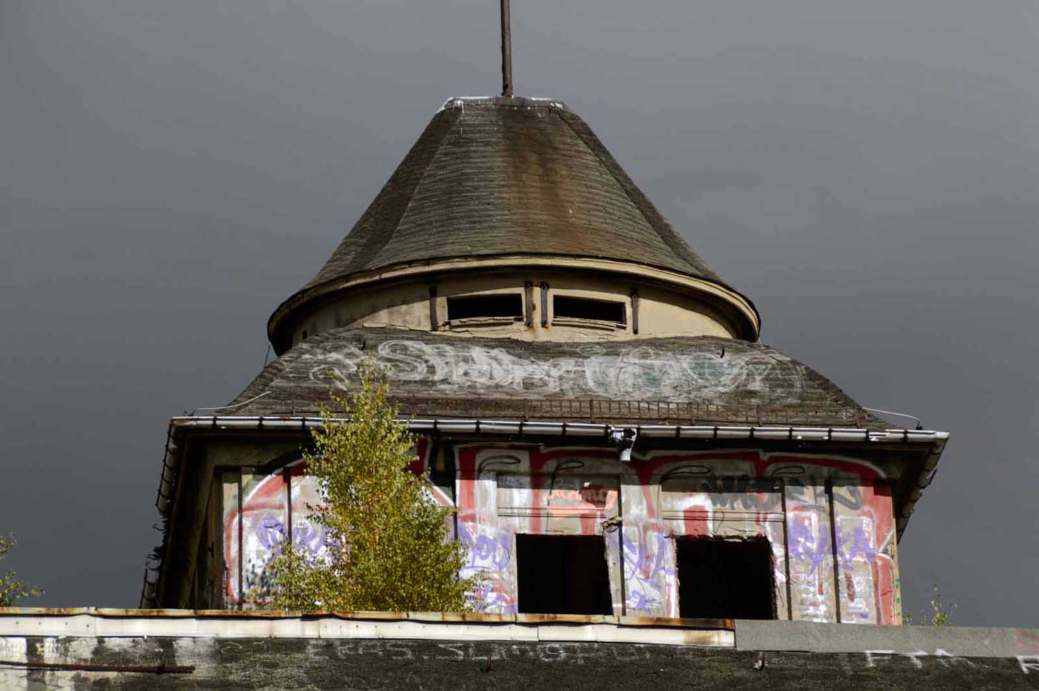 Turmhaube Verwaltungsgebäude